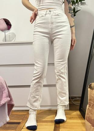 Білі джинси1 фото
