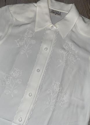 Винтажная блуза на пуговицах блузка с вышивкой винтаж petite is ane brooks, s3 фото