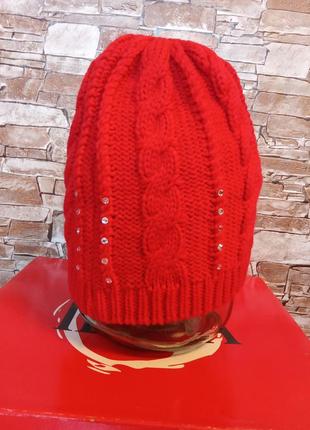 Шикарная,красивая,демисезонная шапка,шапочка,теплая,красная с кристаллами4 фото