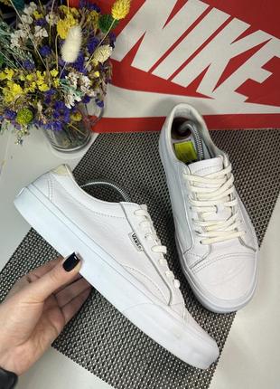 Оригинальные кожаные кеды vans