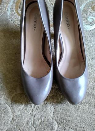 Туфлі жіночі
