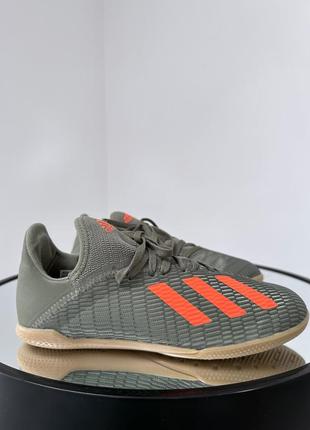 Крутые свежие футзалки  adidas x