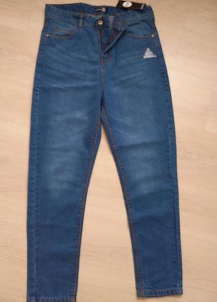 Продам джинсы мом