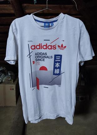 Футболки adidas з японськими символами