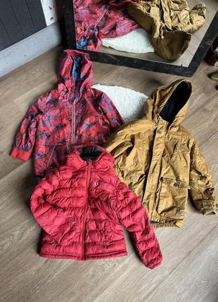 Куртки 3-5 лет три шт