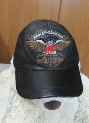 Harley davidson. черная кожаная кепка р. 56-58. вышитый логотип спереди.2 фото