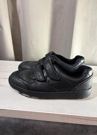 Кроссовки clarks кожаные на мальчика р.30 (eu)