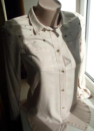 Женская рубашка со стразами жемчугом  h&m модная молодёжная подростковая в стиле милитари3 фото