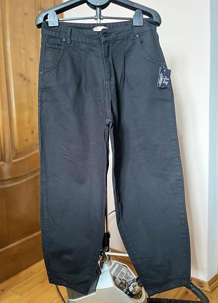 Жіночі джинси-банани укорочені чорні