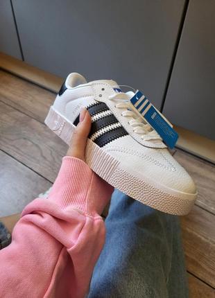 Шкіряні жіночі adidas samba white black розпродаж10 фото