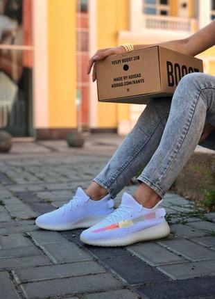 Жіночі кросівки 
adidas boost 3504 фото