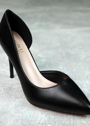Туфли женские классические закрытые из экокожи на высоком устойчивом каблуке черные 36 37 38 39 40