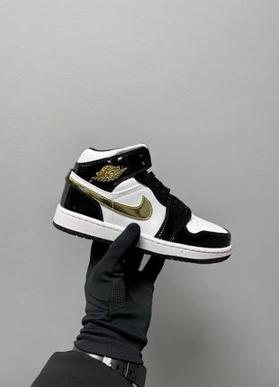 Женские кроссовки nike air jordan 1 high