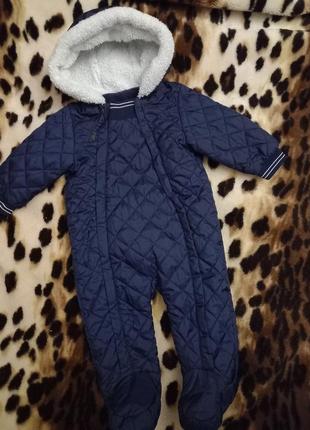 Комбинезон деми на 6-9 месяцев
