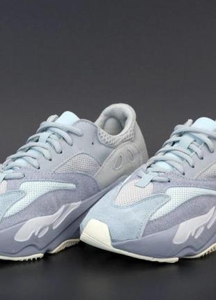 Женские кроссовки 
adidas yeezy boost 7002 фото