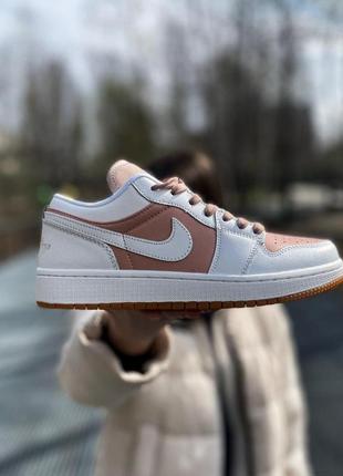 Женские кроссовки nike air jordan low1 фото