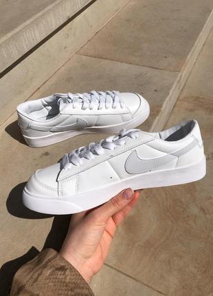 Женские кроссовки nike blazer 77 low