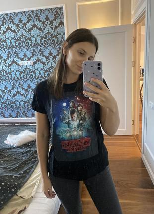 Футболка для фанатов stranger things