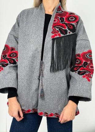 Вишуканий жакет жіночий з вишивкою, вишитий орнамент, вишиванка, накидка з українським принтом, піджак4 фото