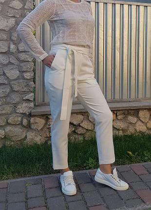 Брюки штани жіночі класичні білі