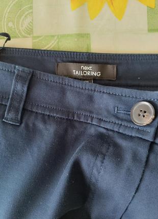 Р 14 / 48-50 актуальны базовые темно синие укороченные джинсы бриджи капри хлопок стрейчевые next5 фото