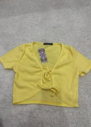 Обтягуючий короткий топ в рубчик, жовтий boohoo дуже звабливий