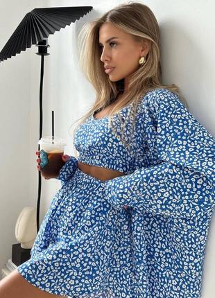 Розовый костюм с шортами в цветы 💕 костюм с рубашкой, топом и шортами в цветочный принт 💕 женский костюм тройка8 фото