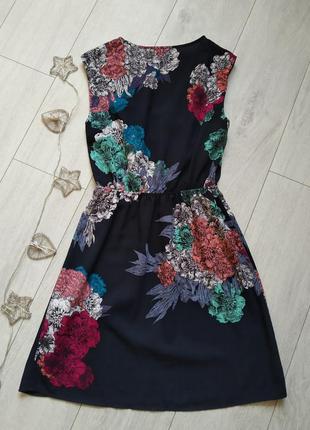 Женское летнее платье в цветочный принт8 фото