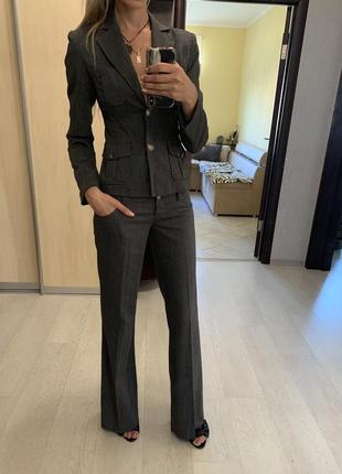 Костюм брючный