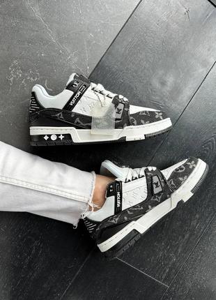 Louis vuitton trainer sneaker white / black