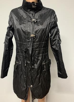 Жіноча куртка