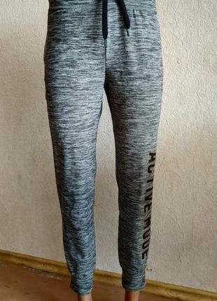 Штани спортивні стречевые сірі з написом розмір 42-44