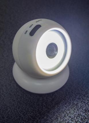 Светодиодная лампа с датчиком движения на аккумуляторе белая motion sensor light, светильник настенный (st)2 фото