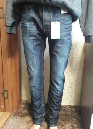 Джинсы