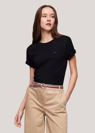 Футболка rounded tommy hilfiger біла чорна