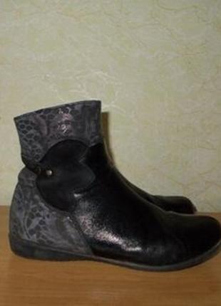 Кожаные (натуральная кожа) демисезонные ботинки 35 р