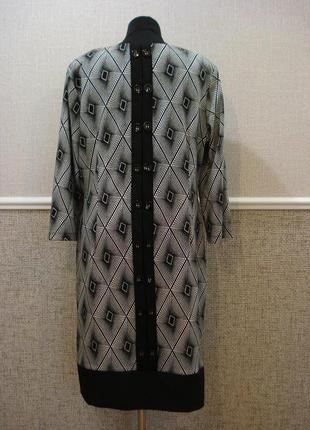 Елегантне трикотажне плаття футляр з геометричним принтом великого розміру 20(4xl)2 фото