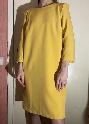 Короткое  платье из вискозы2 фото