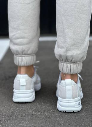 Жіночі кросівки дуже стильні 🔥