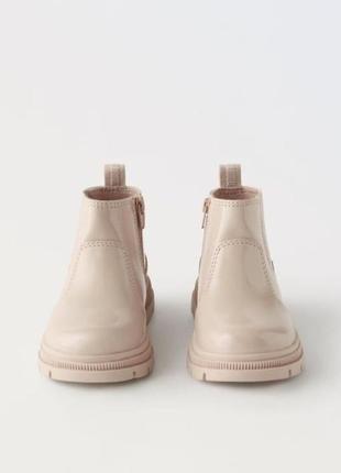 Ботинки фірми zara (розмір: 23, 24)