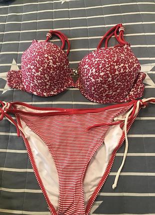 Купальник .