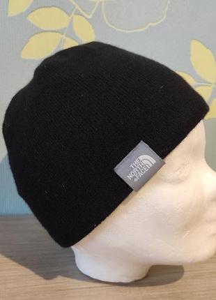 Шапка из нежной шерсти ,the north face