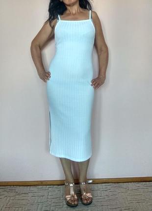 Белое платье миди в рубчик bershka,турция