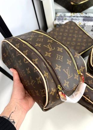 Б’юті кейс louis vuitton  28*15*16,5  упаковка пильовик , картка