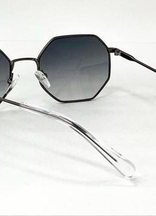 Солнцезащитные очки унисекс многоугольные в металлической оправе с тоненькими дужками3 фото