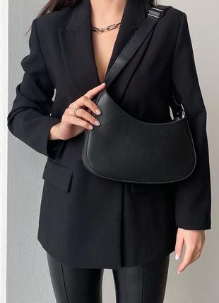 Черная сумка-багет из эко-кожи высокого качества с длинным ремнем