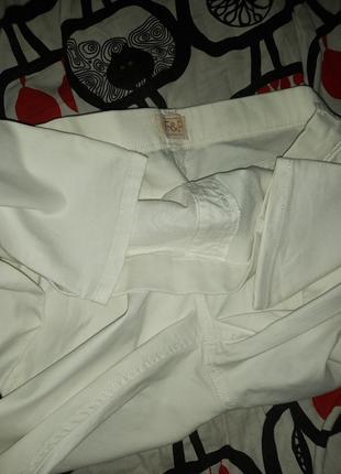 Белоснежные стрейчевые джинсы 54 размер f&amp;f10 фото