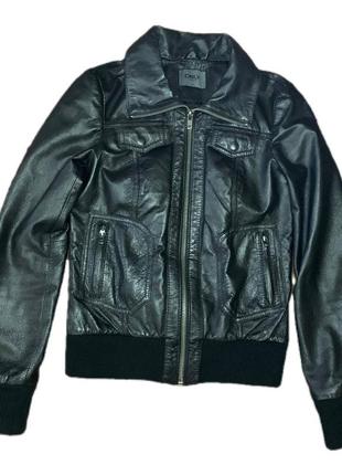 Жіноча куртка з натуральної шкіри