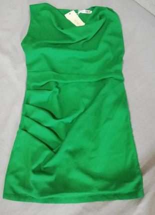Платье мини драпировка короткое зеленая сарафан без рукав3 фото
