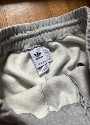 Мужские спортивные штаны adidas originals fleece sst8 фото